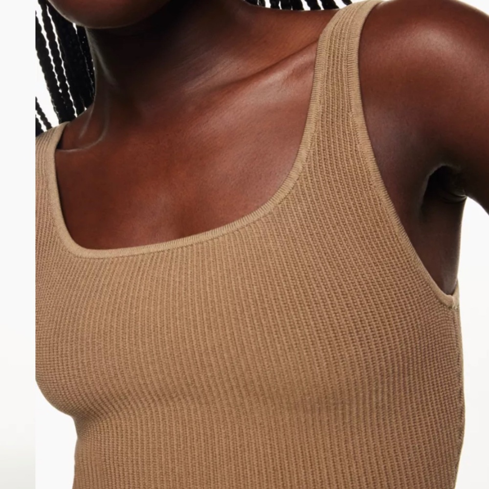 Babaton Sculpt Knit Squareneck cropped tank XS